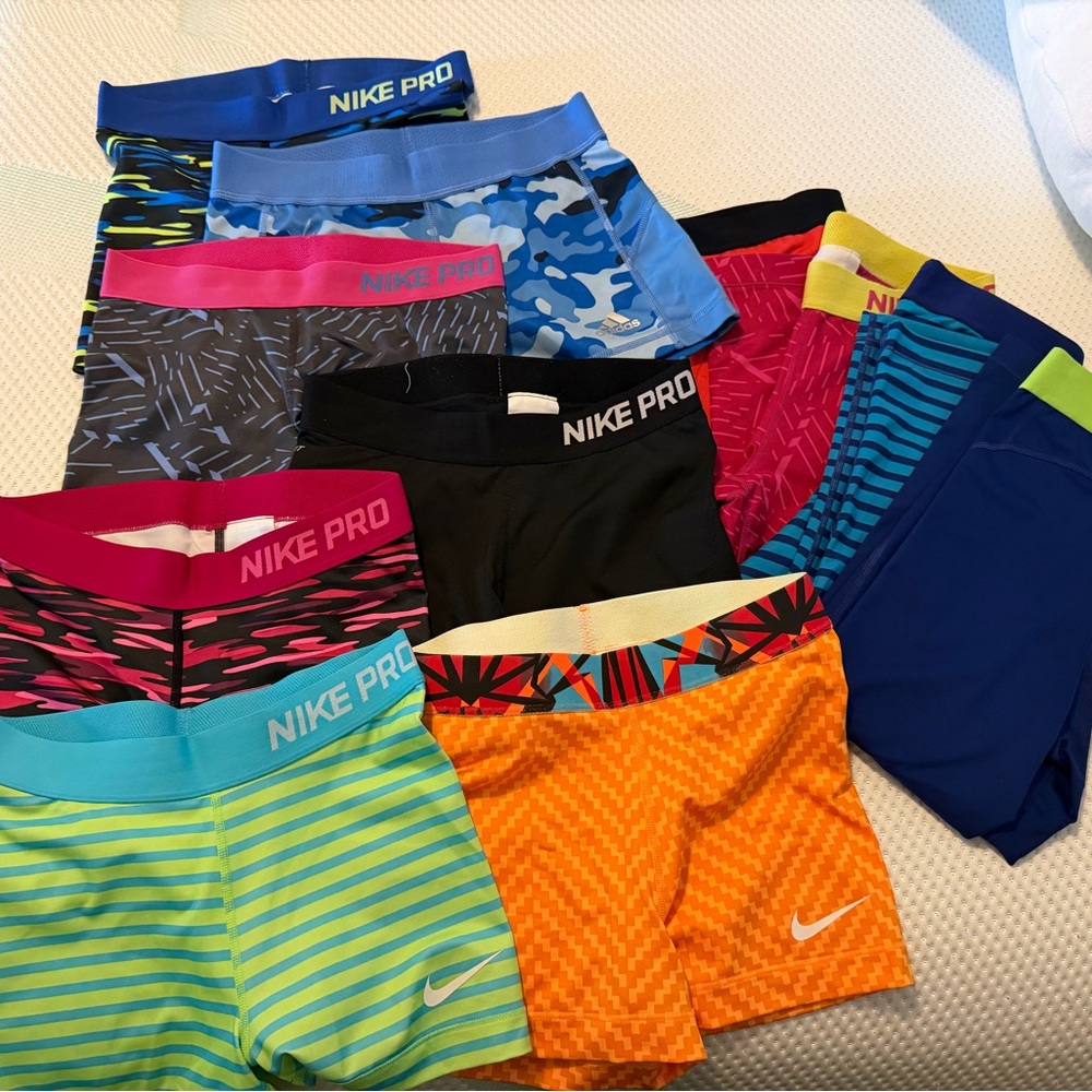 Women’s Nike Pro Shorts lot (Small)